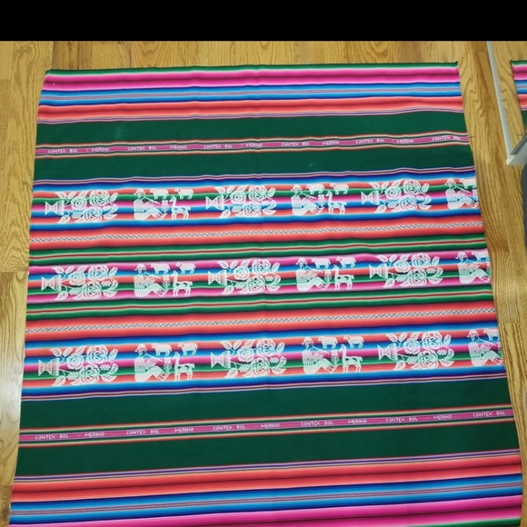 Peru Throw - Picture 3 of 4